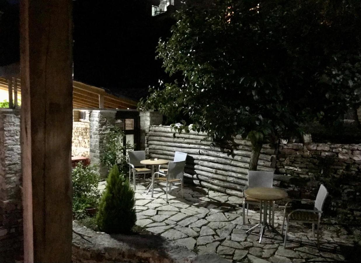 Vila ERI Gjirokastër Exterior foto