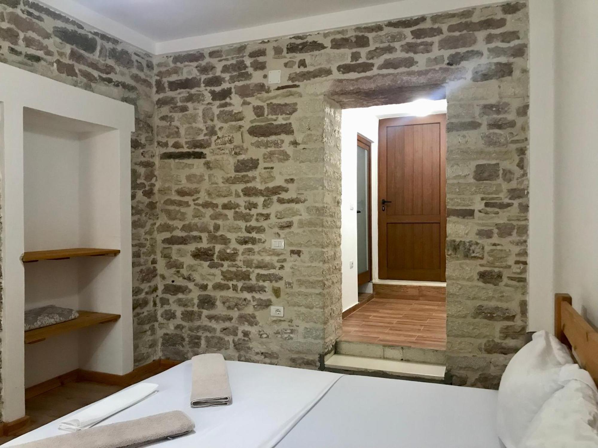 Vila ERI Gjirokastër Exterior foto