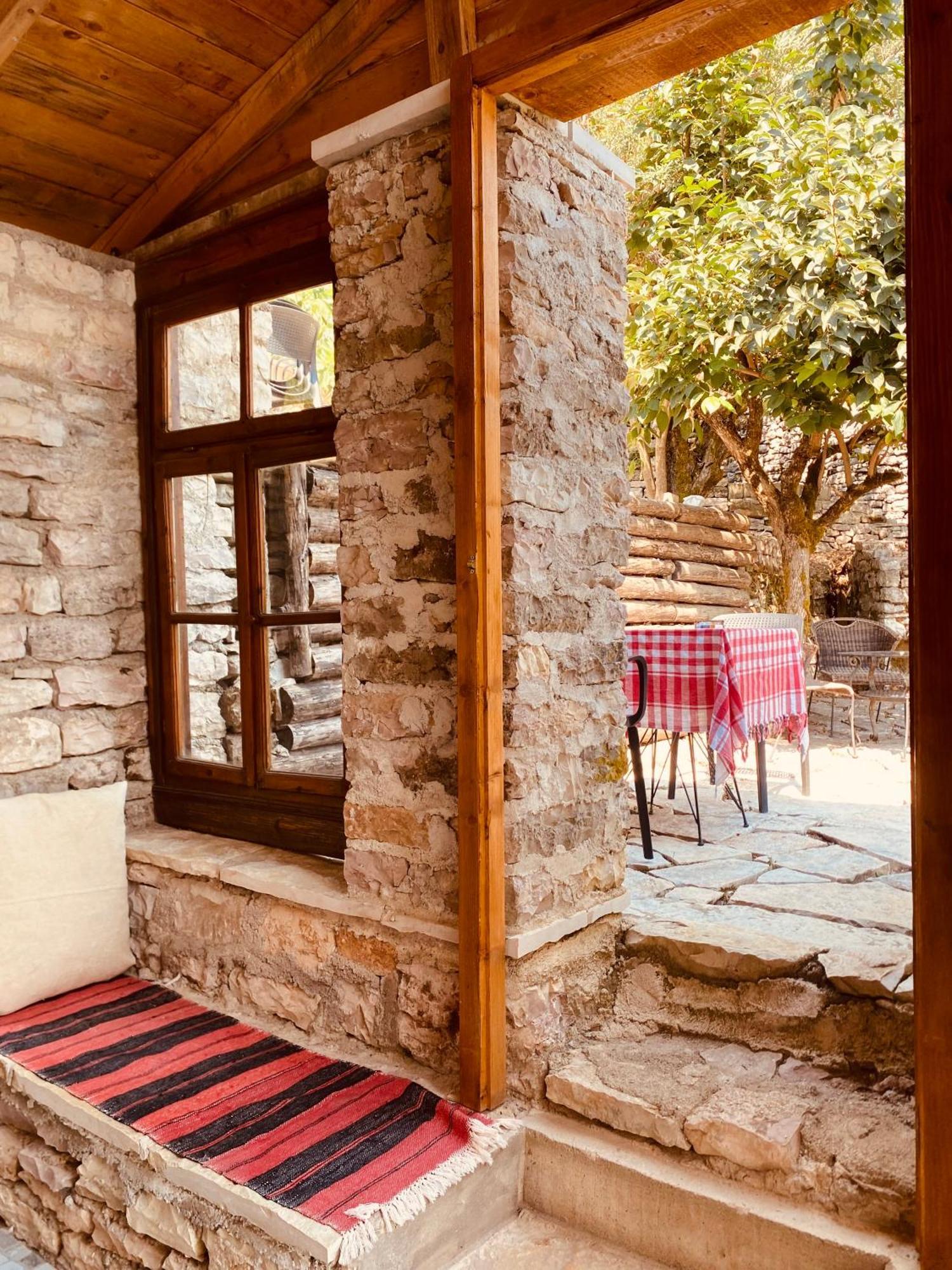 Vila ERI Gjirokastër Exterior foto