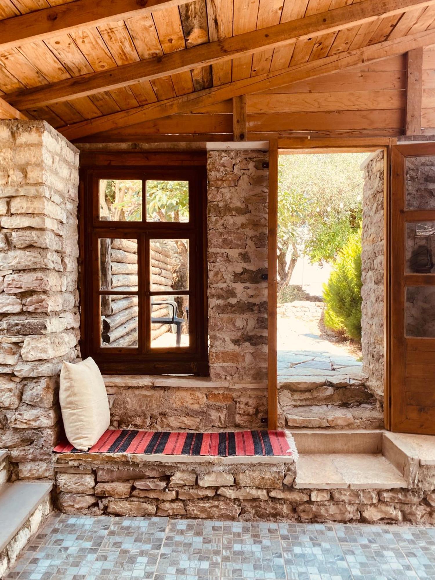 Vila ERI Gjirokastër Exterior foto