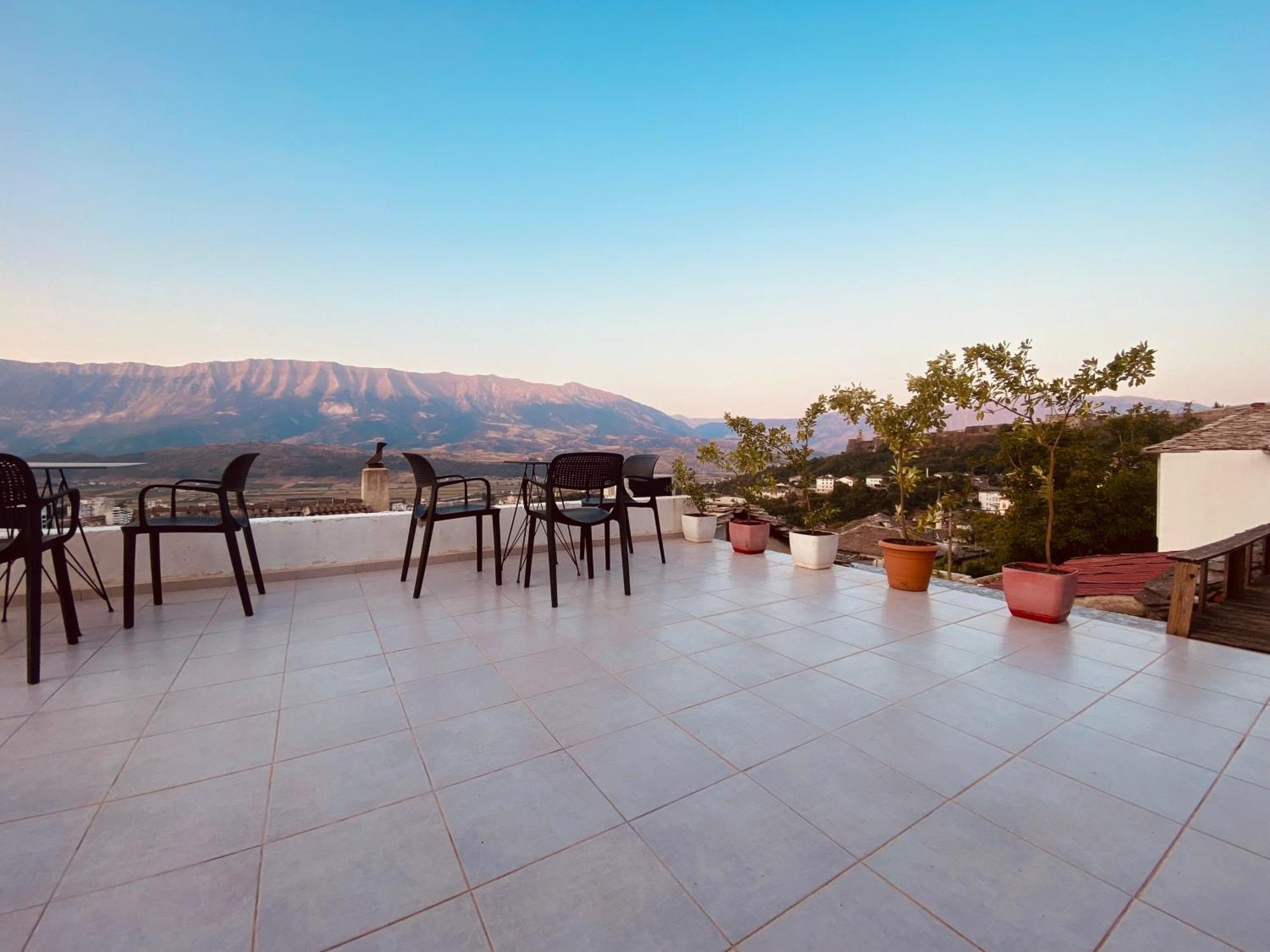 Vila ERI Gjirokastër Exterior foto